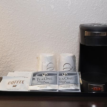 Westampton Red Roof Inn & Suites Mt Holly - Mcguire Afb מראה חיצוני תמונה