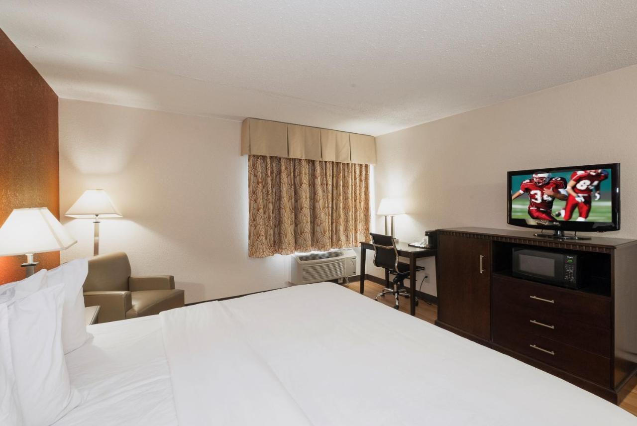Westampton Red Roof Inn & Suites Mt Holly - Mcguire Afb מראה חיצוני תמונה