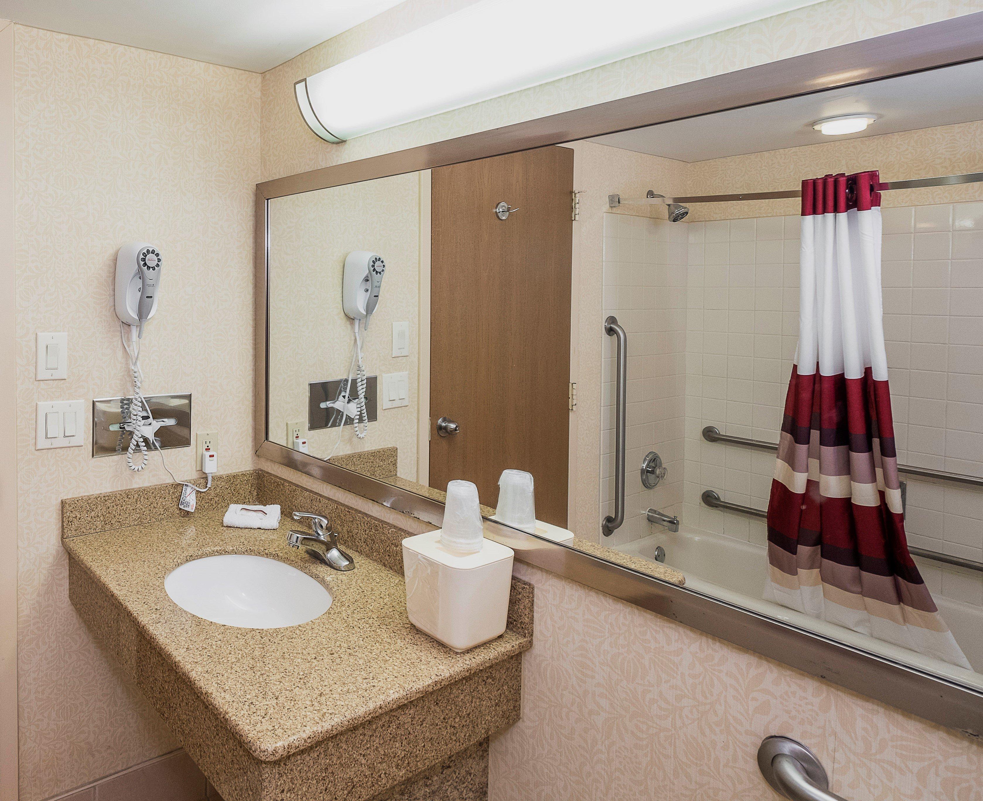 Westampton Red Roof Inn & Suites Mt Holly - Mcguire Afb מראה חיצוני תמונה