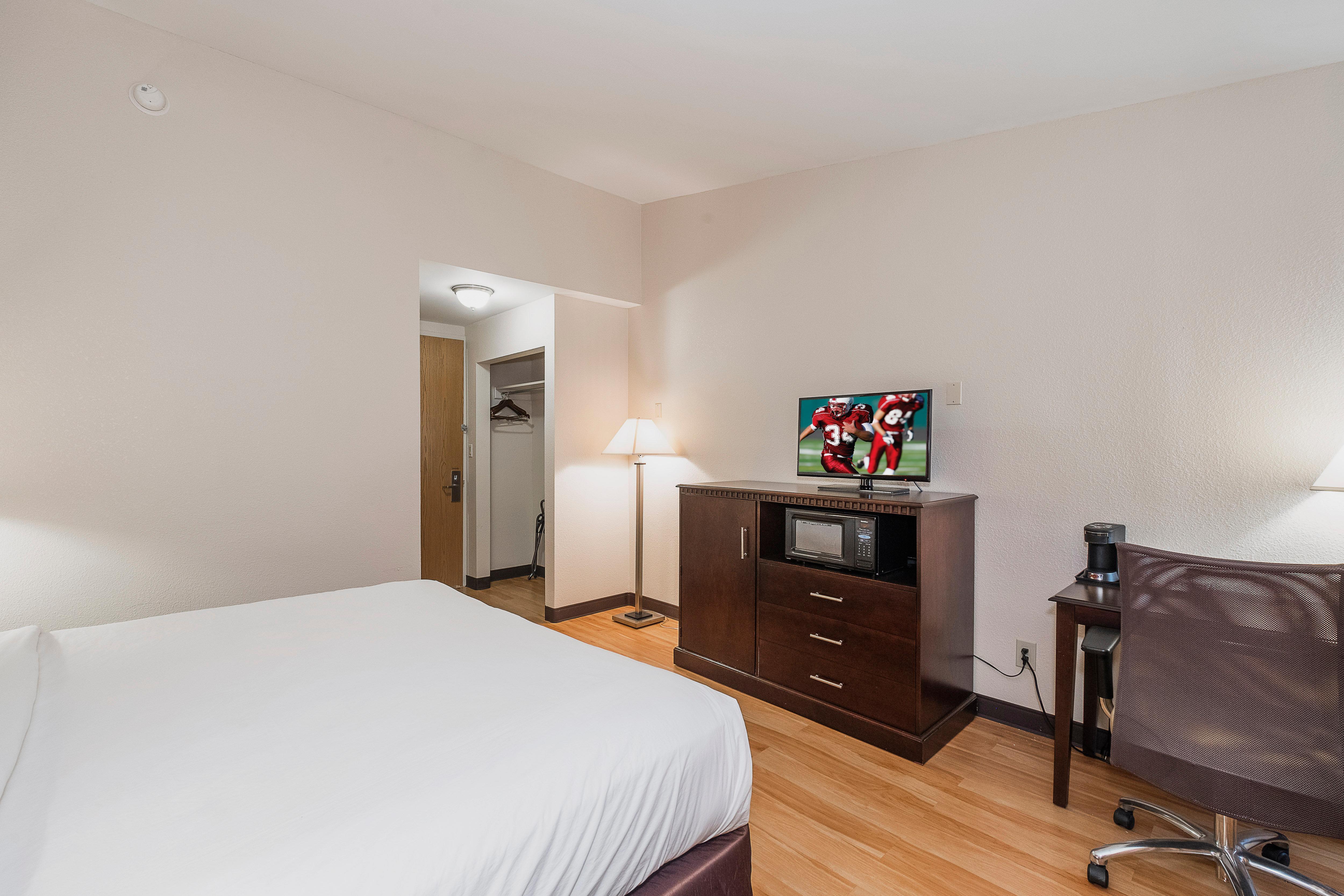 Westampton Red Roof Inn & Suites Mt Holly - Mcguire Afb מראה חיצוני תמונה