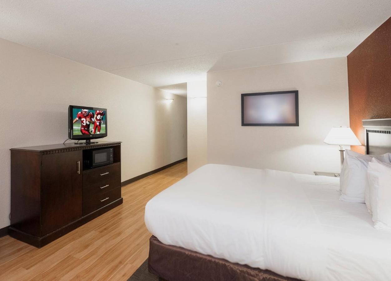 Westampton Red Roof Inn & Suites Mt Holly - Mcguire Afb מראה חיצוני תמונה