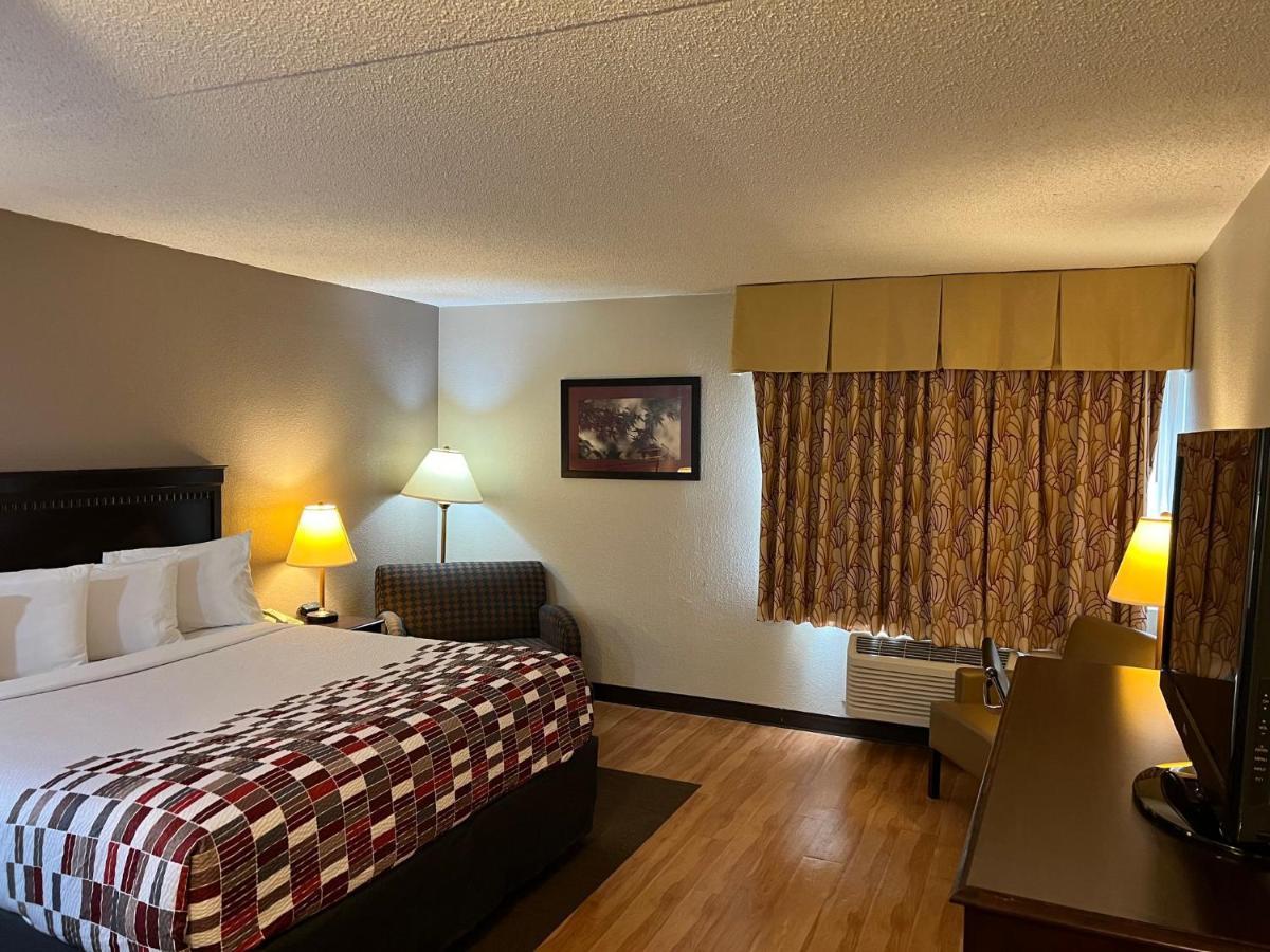 Westampton Red Roof Inn & Suites Mt Holly - Mcguire Afb מראה חיצוני תמונה