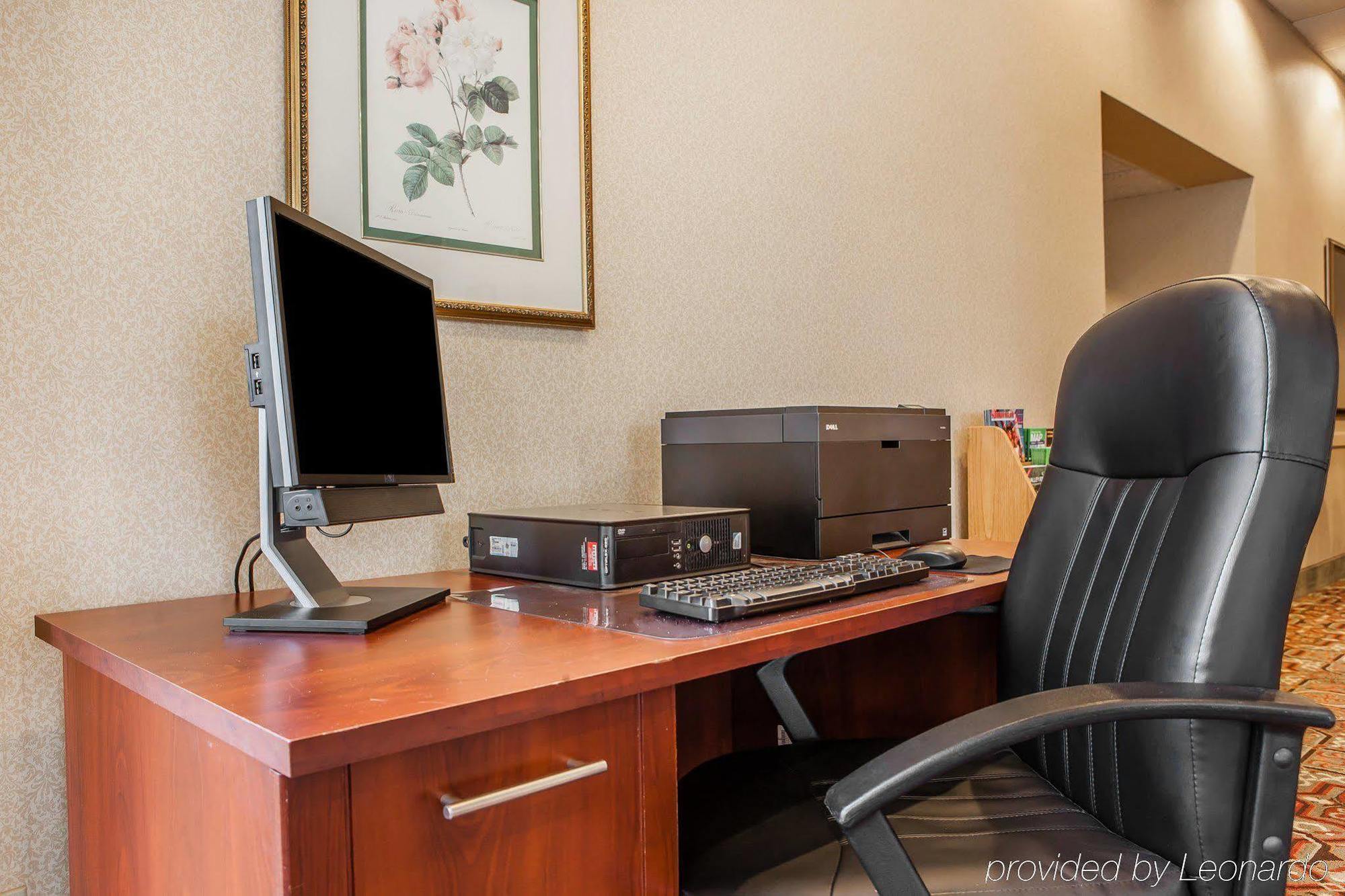 Westampton Red Roof Inn & Suites Mt Holly - Mcguire Afb מראה חיצוני תמונה